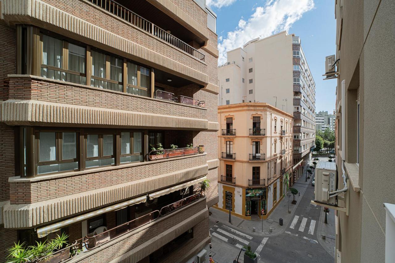Expoholidays - General Tamayo Parking Gratis Almeria Exterior photo