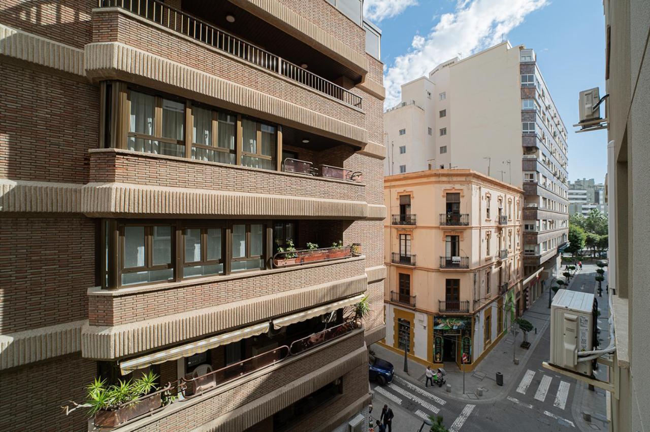 Expoholidays - General Tamayo Parking Gratis Almeria Exterior photo
